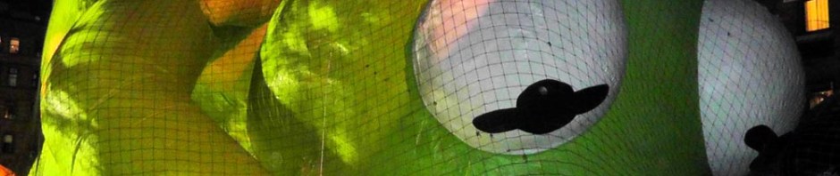 kermit, macy's thanksgiving day parade, new york, travel, travelogue, ailsa prideaux-mooney