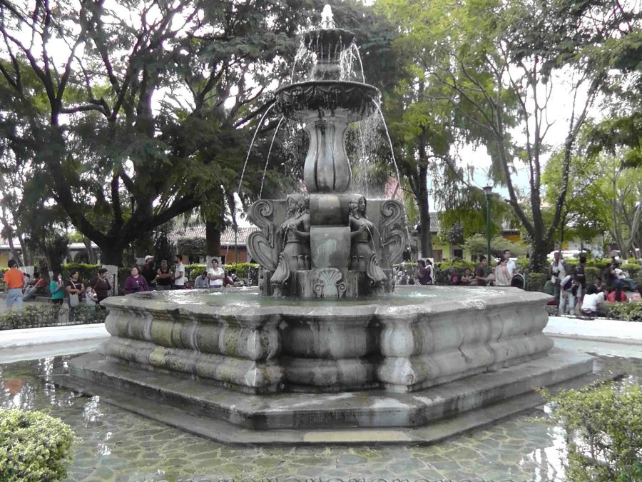 fountain, parque central, antigua, guatemala, travel, travelogue., ailsa prideaux-mooney