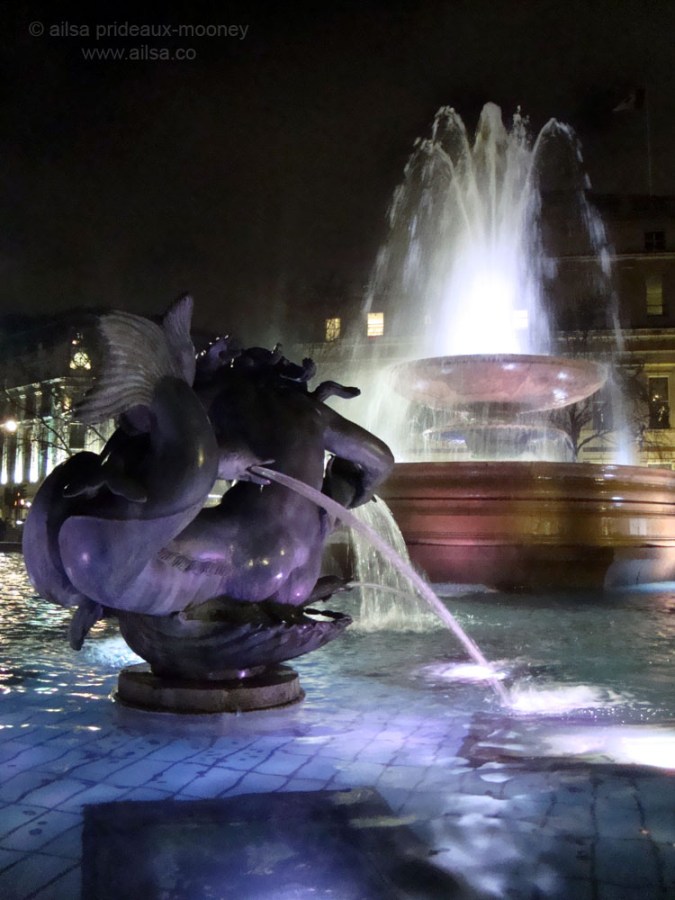 blue fountain trafalgar london