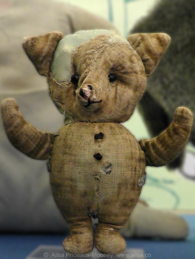 piglet, winnie-the-pooh, Stephen Schwarzman Library, new york, travel, travelogue, ailsa prideaux-mooney, photography, a.a. milne, E.P. Shepherd
