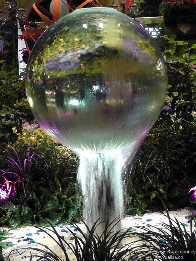 las vegas desert night glow us road trip usa america driving bellagio