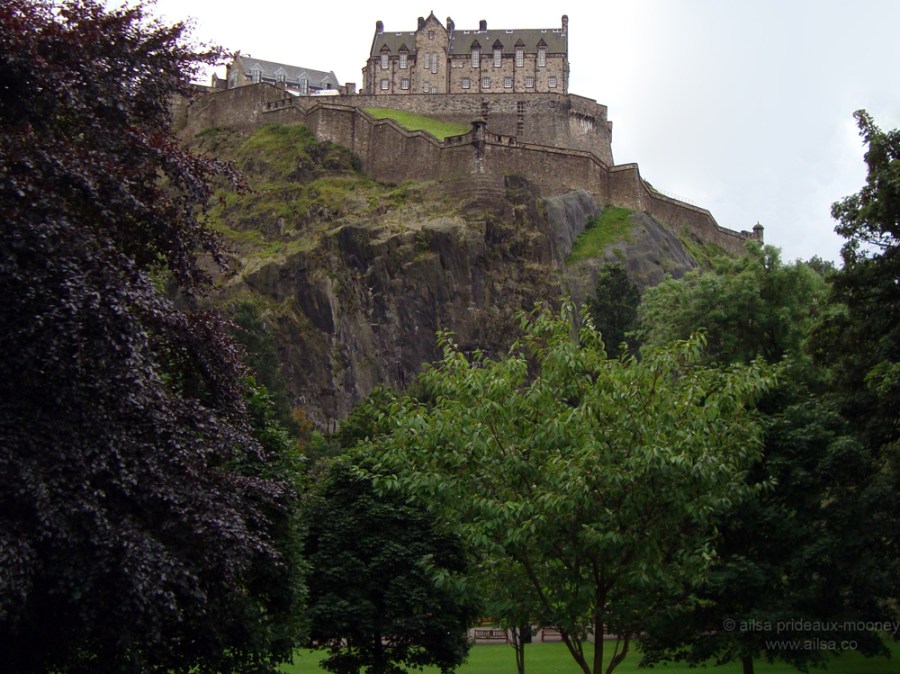 edinburgh castle rock scotland