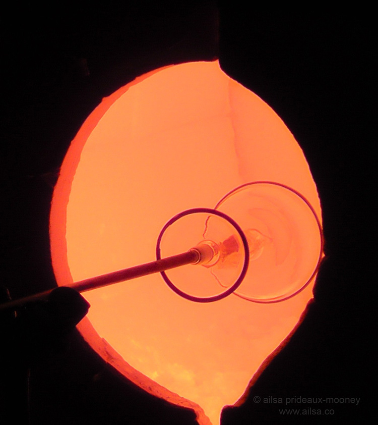 glass furnace molten tacoma museum washington