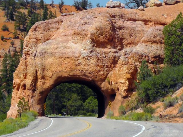 red arch canyon utah bryce