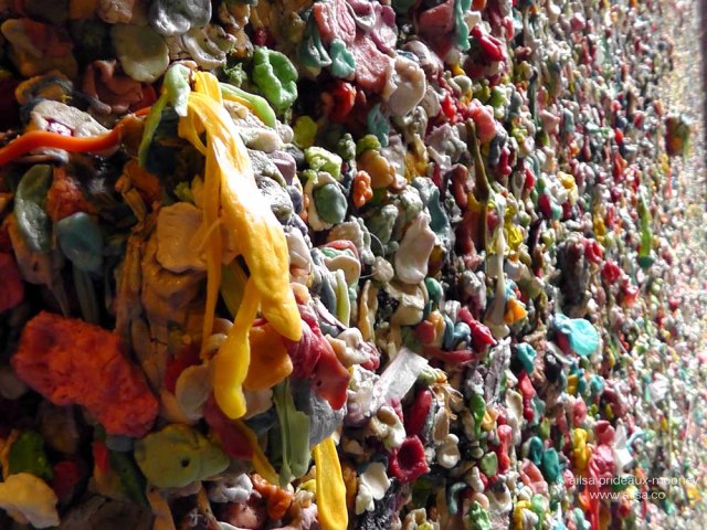 seattle pike place market lower post alley market theatre gum wall
