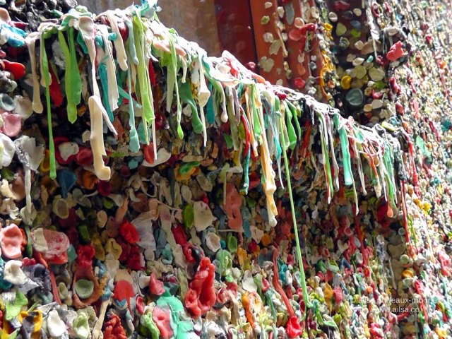 seattle pike place market lower post alley market theatre gum wall