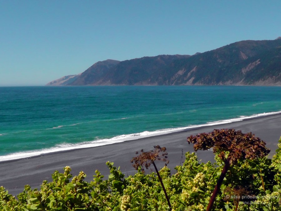 lost coast shelter cove california us usa america road trip driving black sand beach travel
