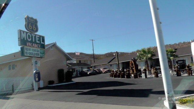 mojave desert california road trip us usa america driving travel route 66 sixty-six