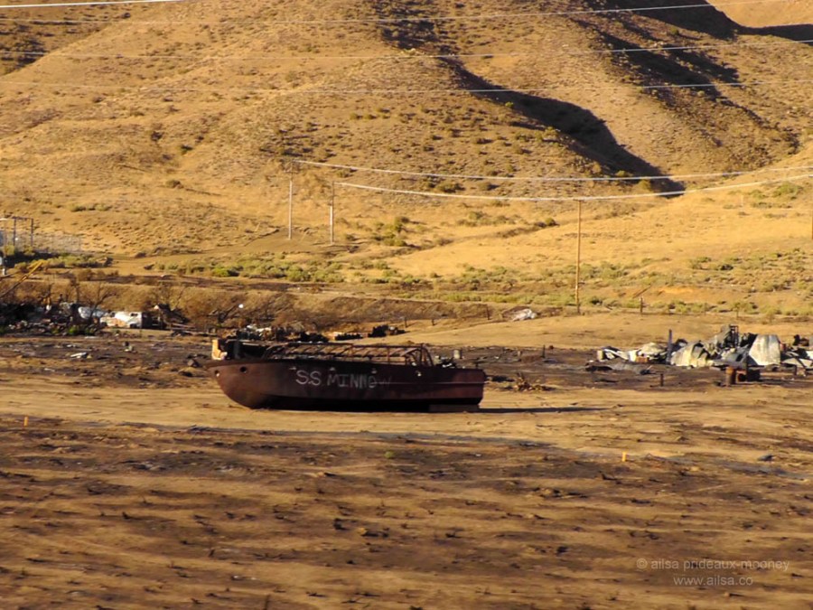 mojave tehachapi pass windfarm desert california road trip us usa america driving travel boat