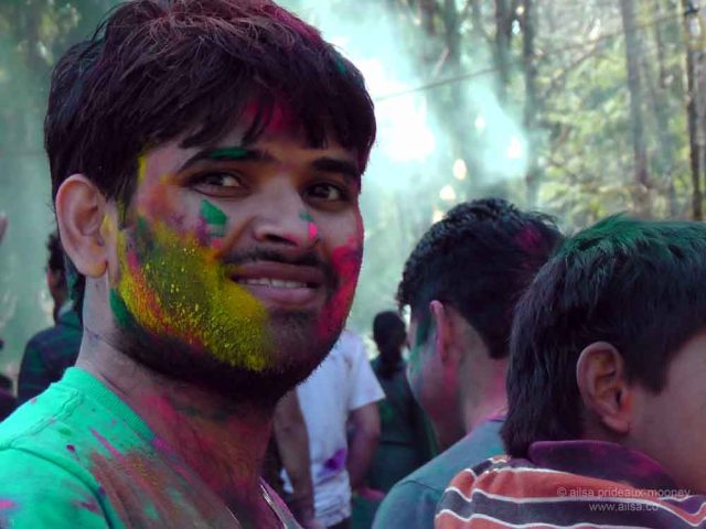holi, holi festival, festival of color, festival of colour, travel, ailsa prideaux-mooney, maple valley