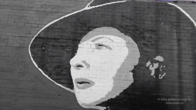 fremont, outdoor movie, seattle, travel, mural, bergman, bogart, photography, ailsa prideaux-mooney