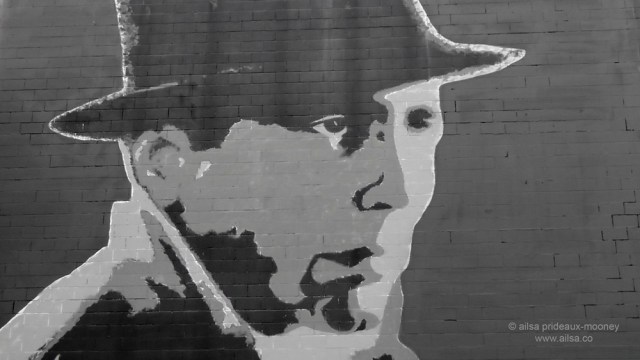 fremont, outdoor movie, seattle, travel, mural, bergman, bogart, photography, ailsa prideaux-mooney