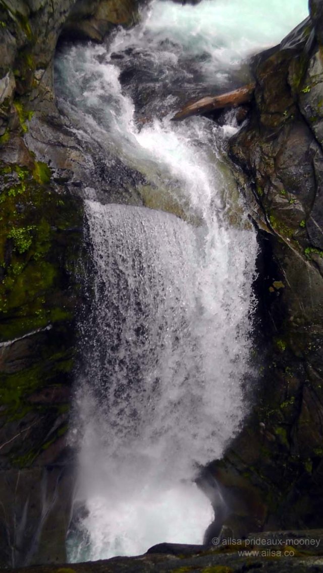mount rainier, washington, volcano, north cascades, travel, travelogue, travel photography, ailsa prideaux-mooney, waterfall, christine falls