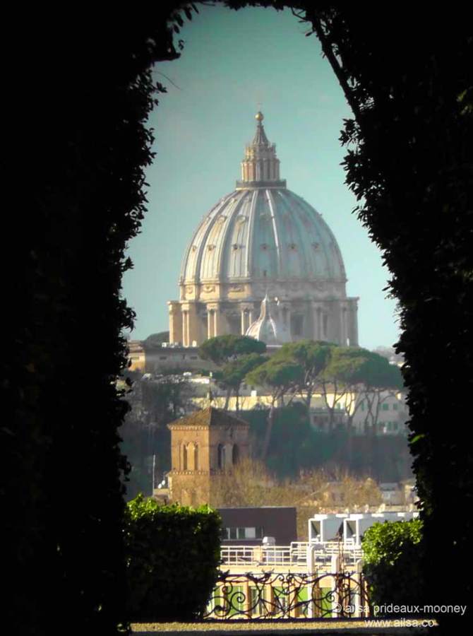Villa del Priorato di Malta, I Cavalieri di Malta, Rome, Italy, travel, travelogue, photography, keyhole, Ailsa Prideaux-Mooney