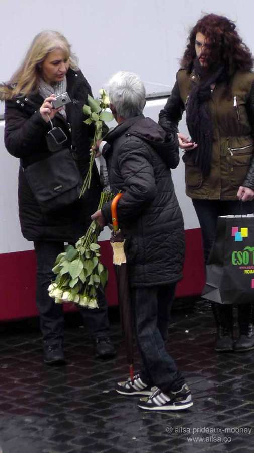 rose scam, rome, italy, piazza del popolo, trevi fountain, spanish steps, travel, travelogue, travel photography, ailsa prideaux-mooney