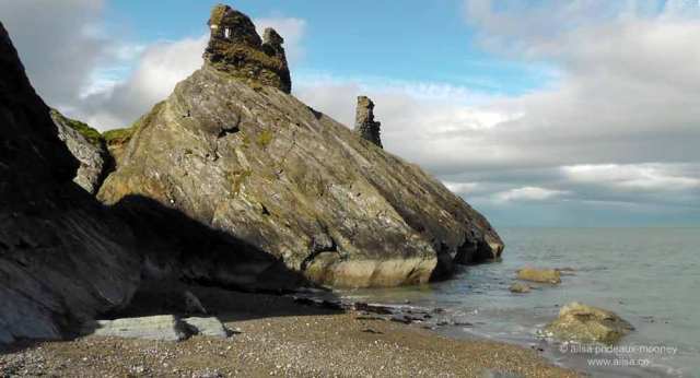 wicklow, county wicklow, ireland, black castle, travailahawk beach, st patrick, st manntain, travel, travelogue, ailsa prideaux-mooney