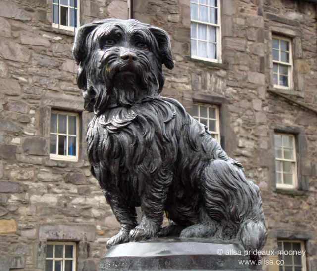 greyfriars bobby, edinburgh, scotland, travel, travelogue, photography, ailsa prideaux-mooney
