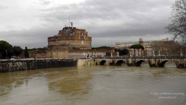 castel sant'angelo, rome, italy, travel, travelogue, ailsa prideaux-mooney