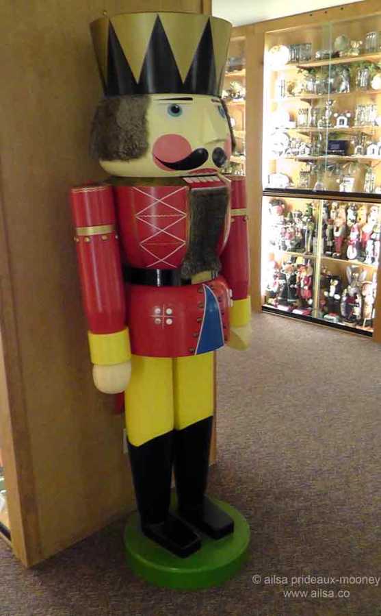 north cascades loop, leavenworth, washington, nutcracker museum, travel, travelogue, Bavaria, Ailsa Prideaux-Mooney