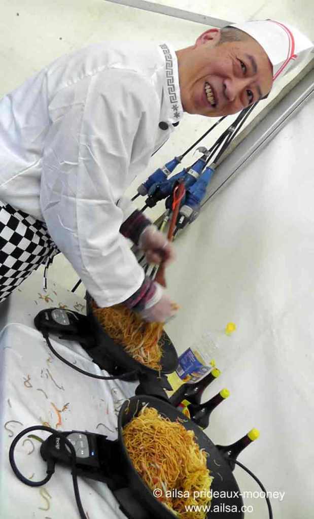 dublin chinese new year festival 2015, dragons, tai chi, kung fu, dragon dance, lion dance, year of the sheep, chinese harp, zither, travel, travelogue, ailsa prideaux-mooney