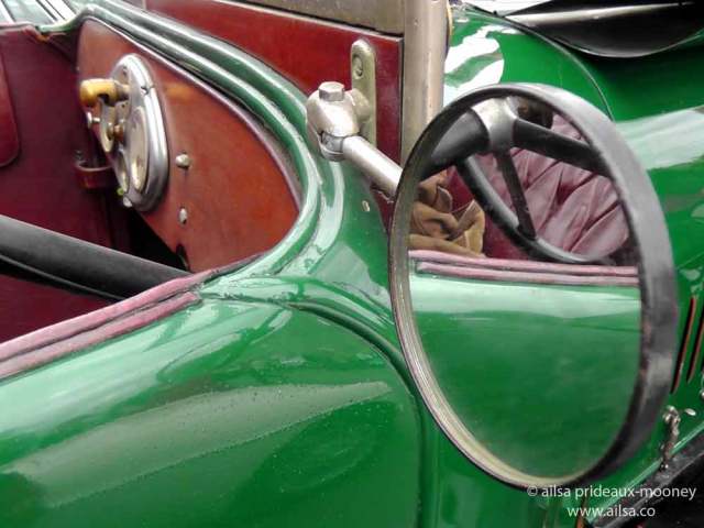vintage car rally, irish veteran and vintage car club, powerscourt estate, picnic, travel, travelogue, ireland, ailsa prideaux-mooney, vintage car mirror