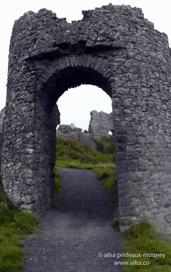 barbican gate, rock of dunamase, county laois, ireland, travel, strongbow, travelogue, photography, ailsa prideaux-mooney