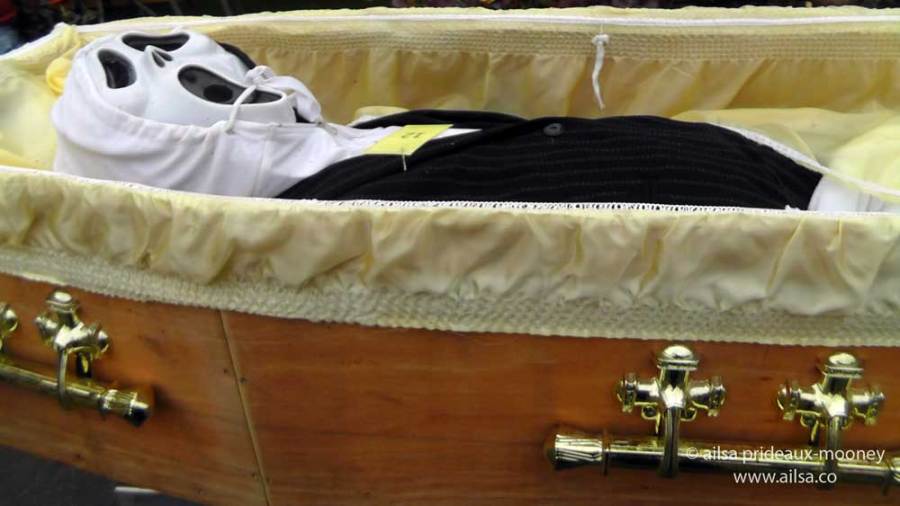 leap, county cork, ireland, travel, travelogue, hallowe'en, halloween, scarecrows, ailsa prideaux-mooney