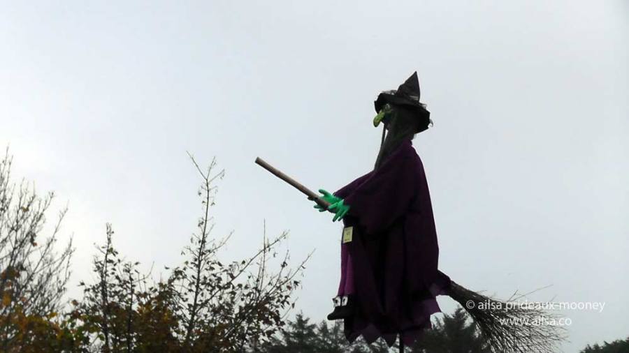 leap, county cork, ireland, travel, travelogue, hallowe'en, halloween, scarecrows, ailsa prideaux-mooney