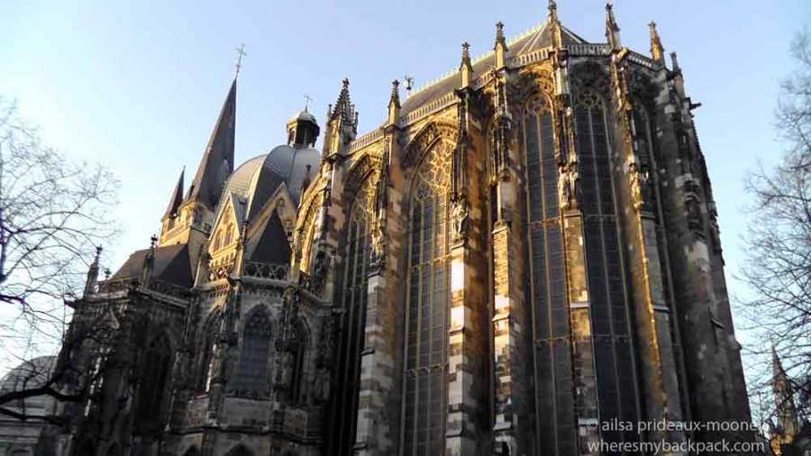 aachen cathedral, aachener dom, germany, legends, devil's thumb, the wolf and the pinecone, travel, travelogue, ailsa prideaux-mooney