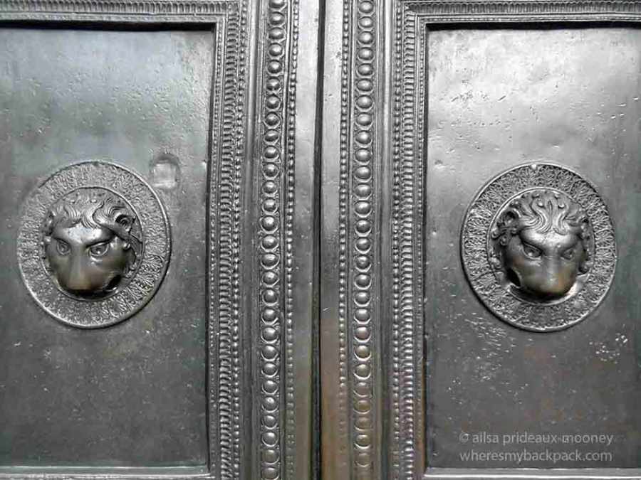 aachen cathedral, aachener dom, germany, legends, devil's thumb, the wolf and the pinecone, travel, travelogue, ailsa prideaux-mooney